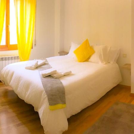 Az El Balcon De Conde De Aranda II Appartement Zaragoza Buitenkant foto