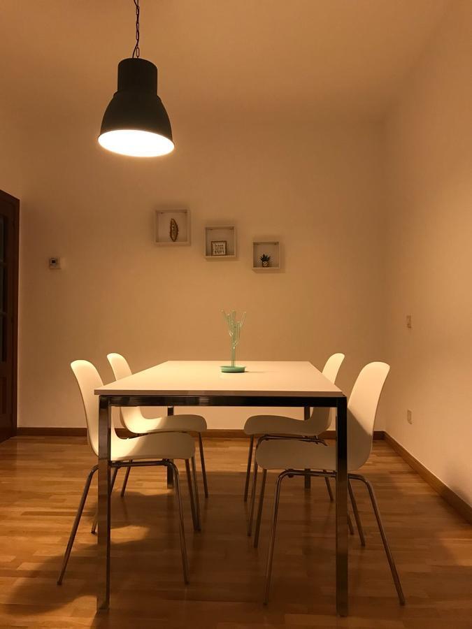 Az El Balcon De Conde De Aranda II Appartement Zaragoza Buitenkant foto